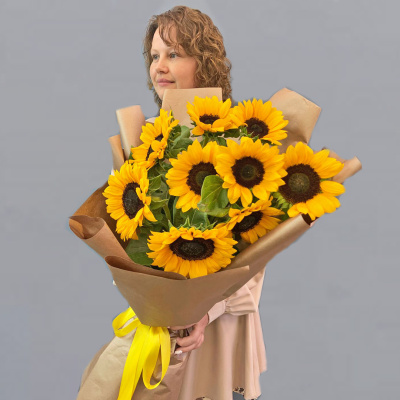 Букет из 9 Подсолнухов 35834