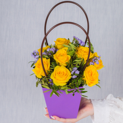 х Сумочка букет с розами на 1 сентября N 38183-Ж