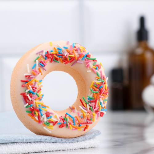 Подарочный набор "Романтика" с пончиками-бомбочками для ванны, аромасвечой, мылом ручной работы арт. 46440